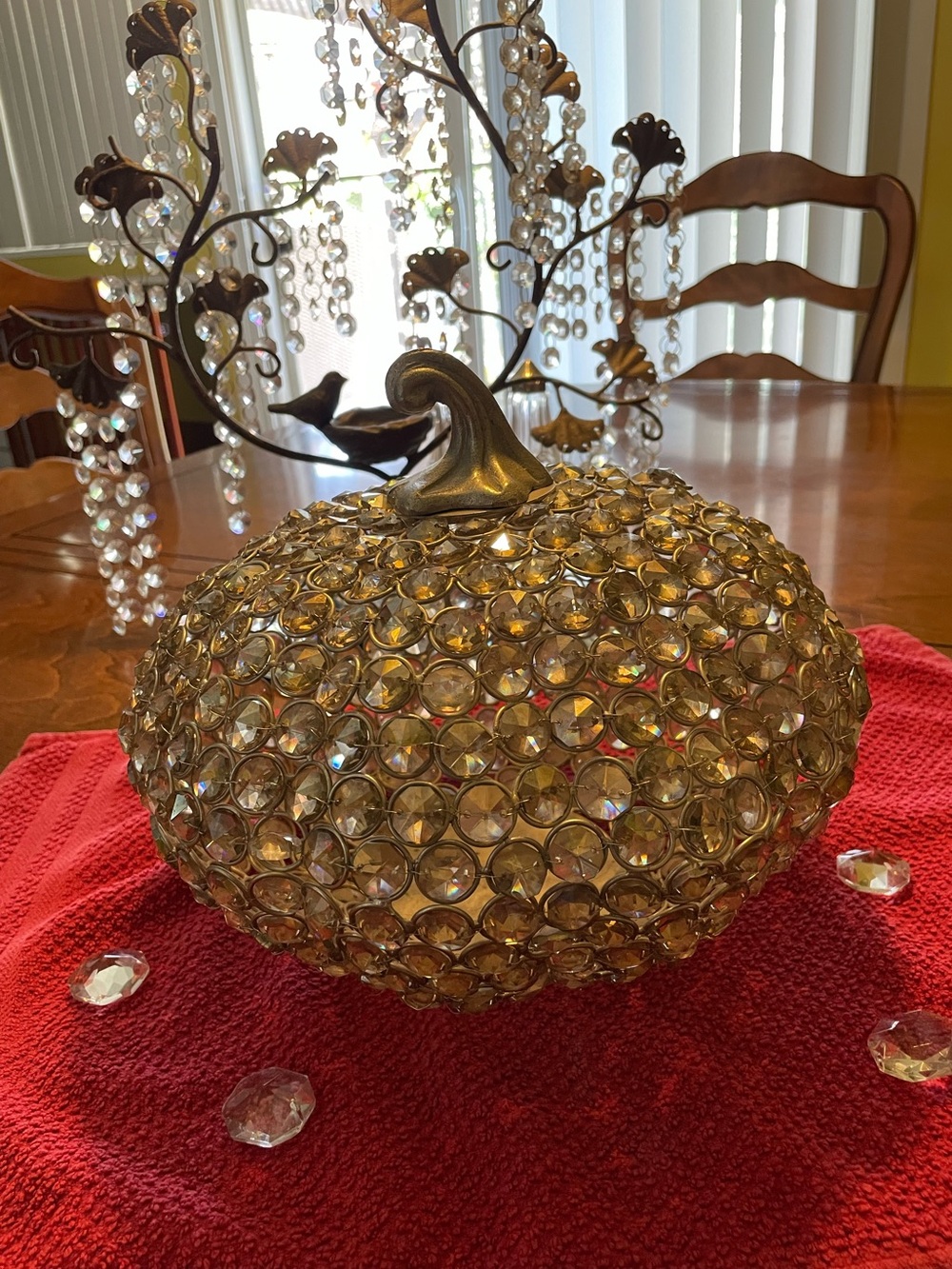Silver Decorative
Pumpkin Faux Smokey
Crystal Jeweled